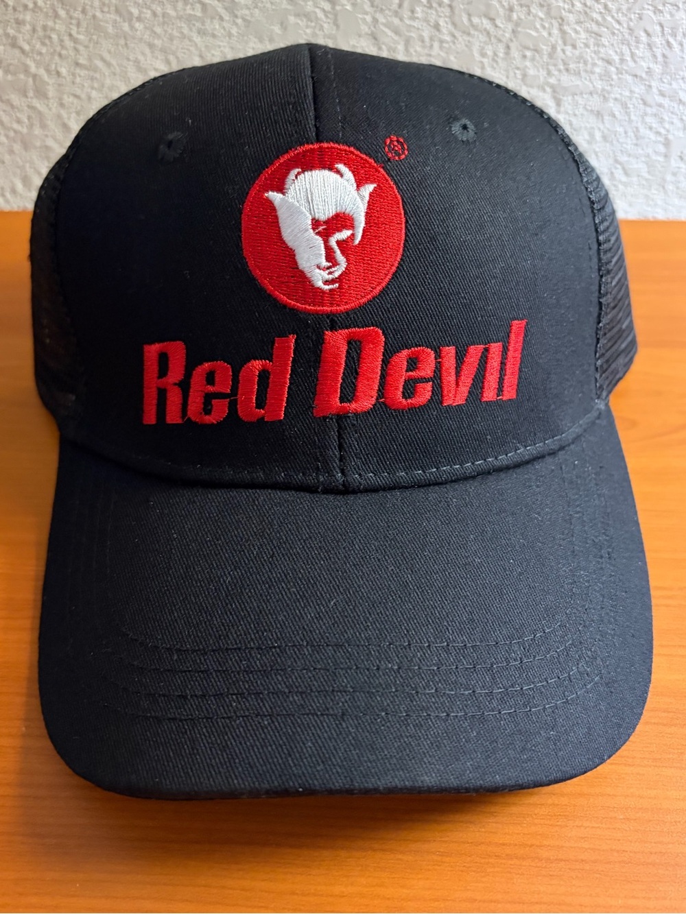 Red devil spray paint Black Trucker Cap graffiti krylon rustoleum supreme Irak